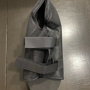 DeRoyal post op shoe hook & loop closure medium male shoe size 8.5-10 New